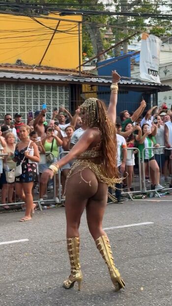 Full leaked Iza cantora page private onlyfans photo