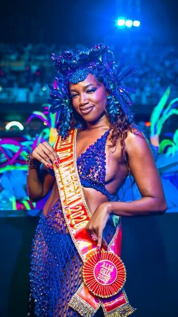 Full leaked Iza cantora private onlyfans photo