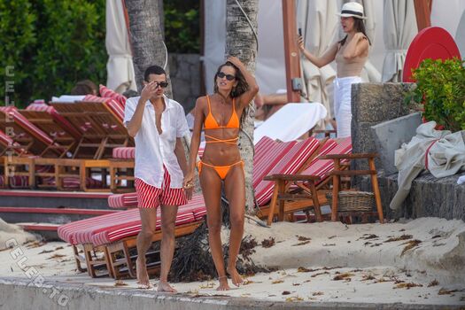 Full leaked Izabel goulart page private onlyfans photo