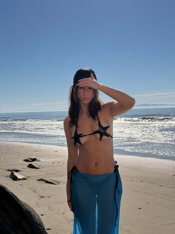 Full leaked Izzipoopi private onlyfans photo