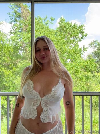 Full leaked Izzybizzybelle page private onlyfans photo