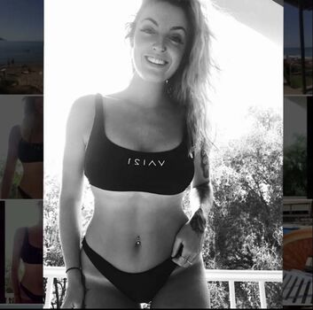 Full leaked Izzyfawley page private onlyfans photo