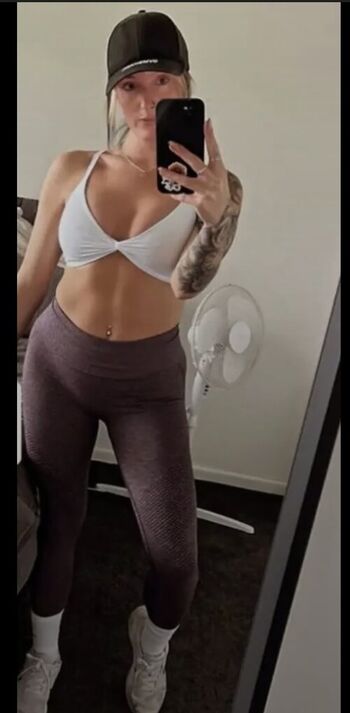 Full leaked Izzyfawley private onlyfans photo