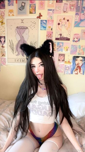 Full leaked Izzyjizzy private onlyfans photo