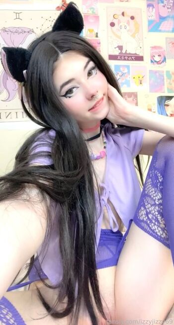 Full leaked Izzyjizzy private onlyfans photo