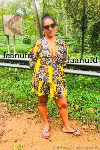 Full leaked Jaanu aunty private onlyfans photo