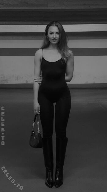 Full leaked Janaa bec private onlyfans photo