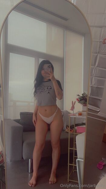 Full leaked Jarbootyuwu private onlyfans photo