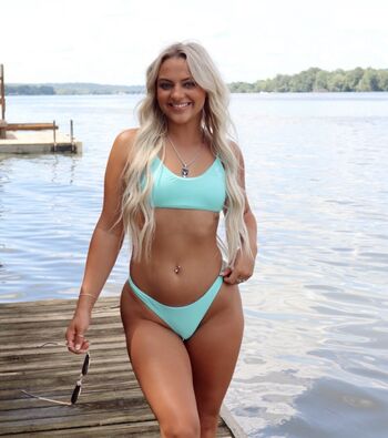 Full leaked Jayleedeweese private onlyfans photo