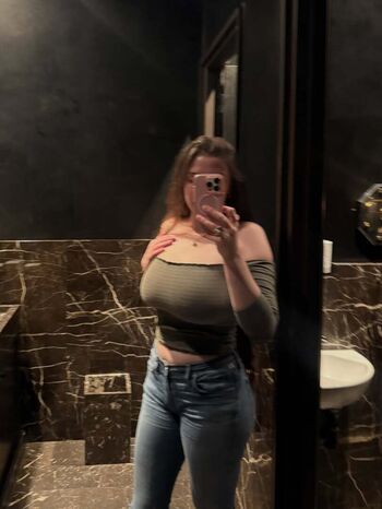 Full leaked Jazmine singing private onlyfans photo