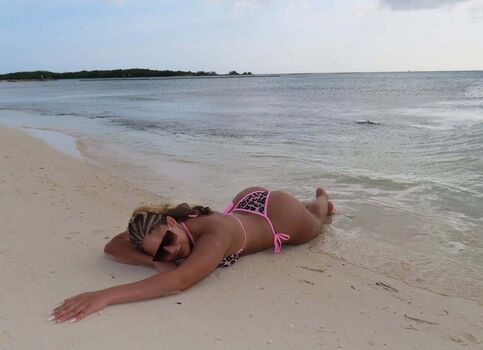 Full leaked Jelicataveras private onlyfans photo