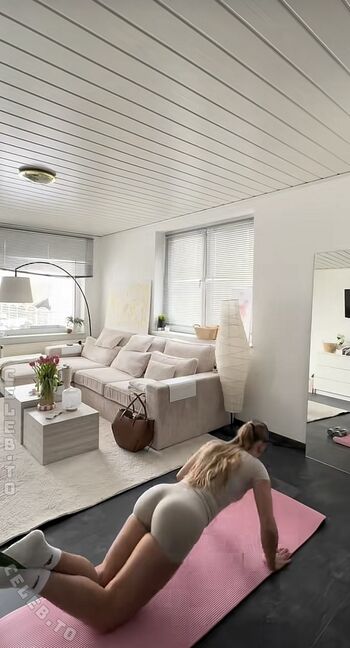 Full leaked Jellefeline page private onlyfans photo