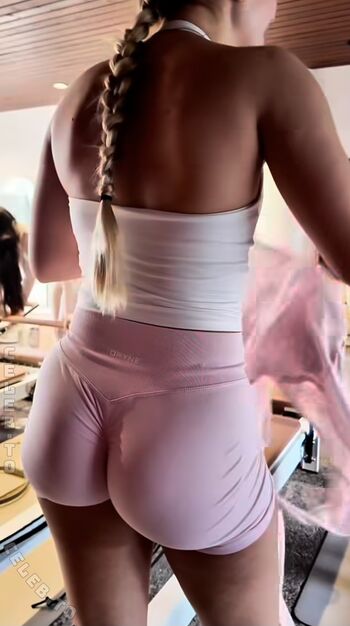 Full leaked Jellefeline private onlyfans photo