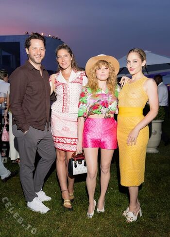 Full leaked Jemima kirke private onlyfans photo