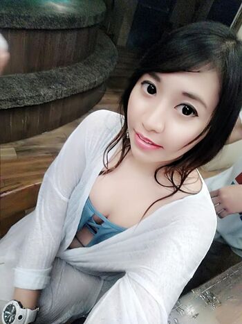 Full leaked Jenhime page private onlyfans photo