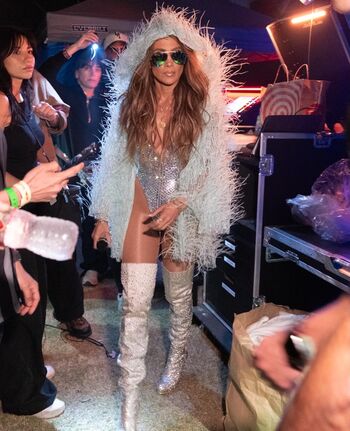 Full leaked Jennifer lopez private onlyfans photo