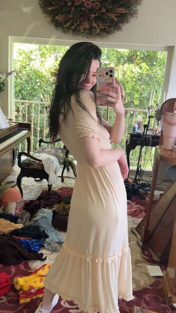 Full leaked Jessie paege page private onlyfans photo