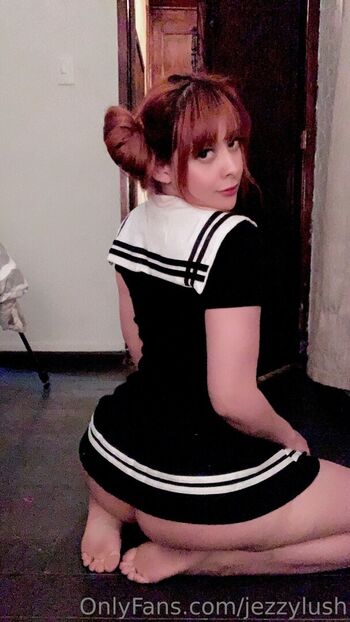 Full leaked Jezzylush private onlyfans photo