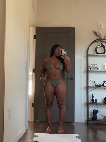 Full leaked Jiggyjayy page private onlyfans photo