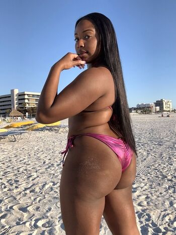 Full leaked Jiggyjayy private onlyfans photo