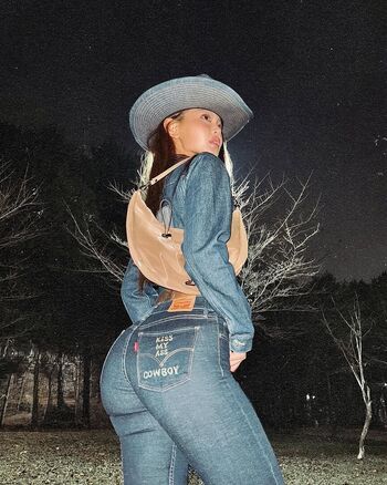 Full leaked Jinn juni page private onlyfans photo