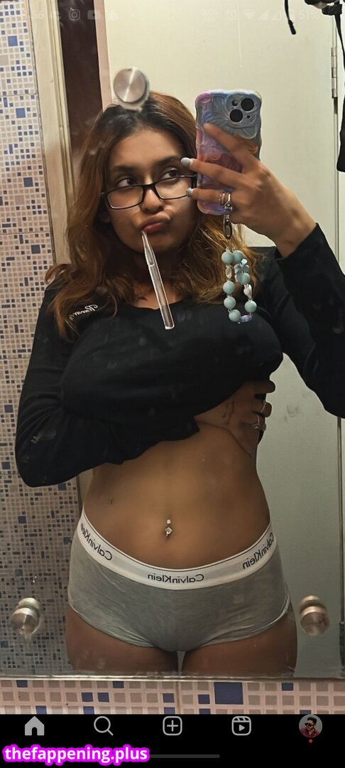 Jjuvzzz / Juveeriaa / Juveria ヌードOnlyFans写真 #8