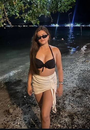 Full leaked Jodelyn private onlyfans photo
