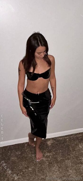 Full leaked Jonsie private onlyfans photo