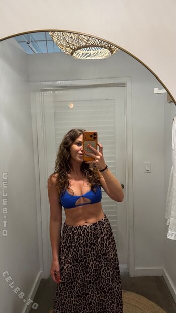 Full leaked Julia breuing private onlyfans photo