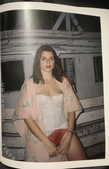 Full leaked Julia fox private onlyfans photo