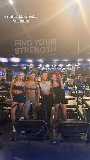 Full leaked Julia hart page private onlyfans photo