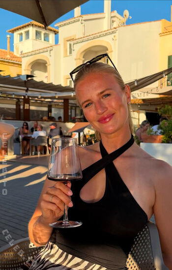 Full leaked Julia schacht private onlyfans photo