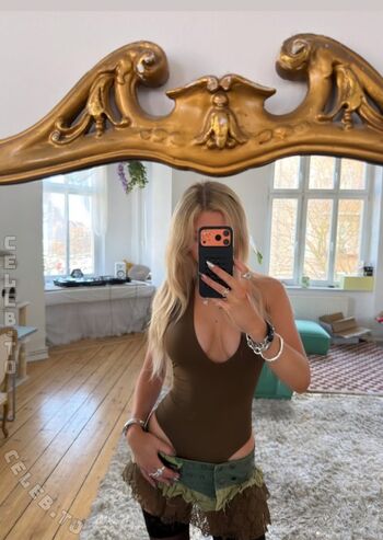 Full leaked Julia wulf private onlyfans photo