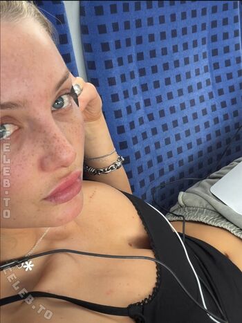 Full leaked Julia wulf private onlyfans photo