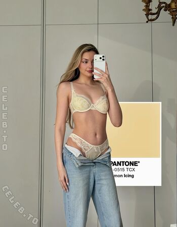 Full leaked Julia xlaeta private onlyfans photo