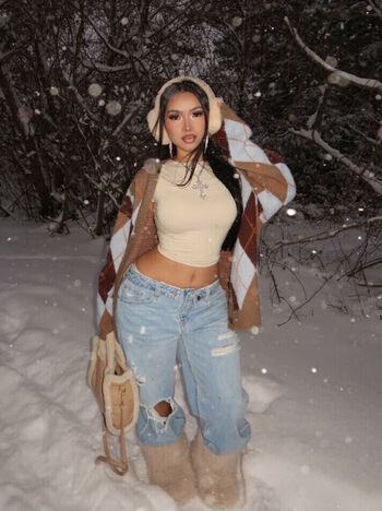 Full leaked Julianarmah private onlyfans photo