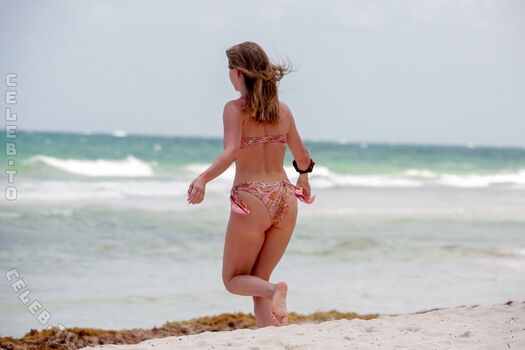 Full leaked Julianne hough page private onlyfans photo