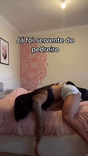 Jully Oliveira