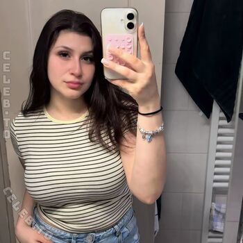 Full leaked July johnson private onlyfans photo