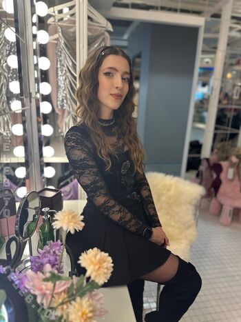 Full leaked Junicats private onlyfans photo