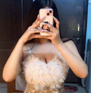 Full leaked Justbeingkayra page private onlyfans photo