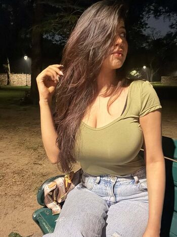 Full leaked Justbeingkayra page private onlyfans photo