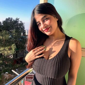 Full leaked Justbeingkayra page private onlyfans photo