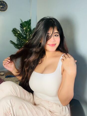 Full leaked Justbeingkayra private onlyfans photo