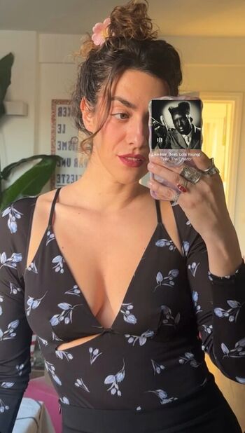Full leaked Justine lossa page private onlyfans photo