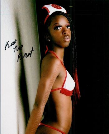 Full leaked Kaethebrat private onlyfans photo