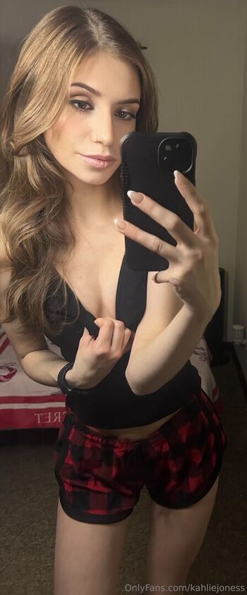 Full leaked Kahliejoness private onlyfans photo