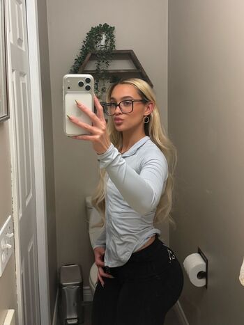 Full leaked Kaitlynadventures private onlyfans photo