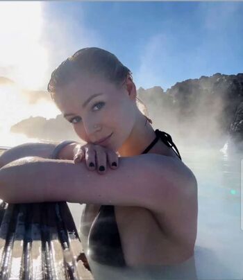 Full leaked Kallmekris private onlyfans photo