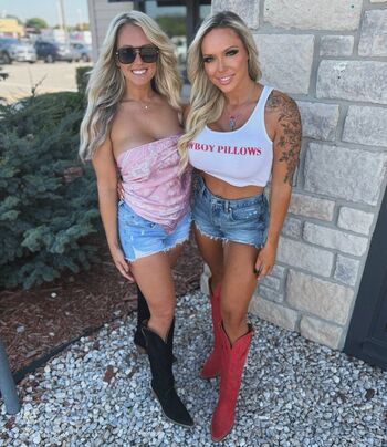 Full leaked Kamcoyx private onlyfans photo